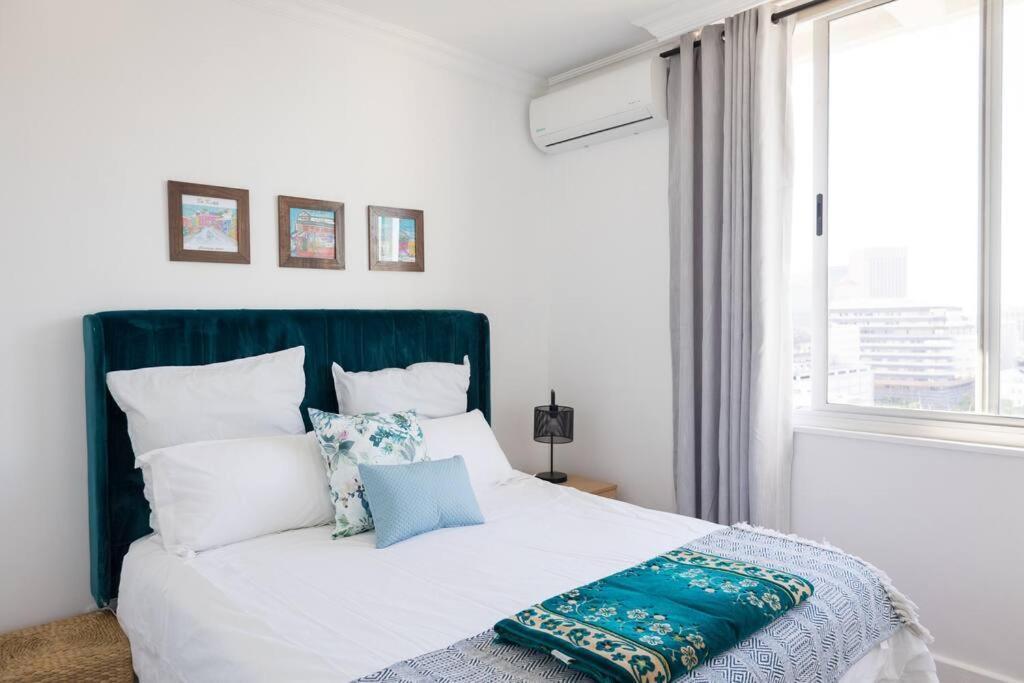 Modern, Trendy And Comfortable 2 Bedroom Apartment In Cape Town Exterior foto