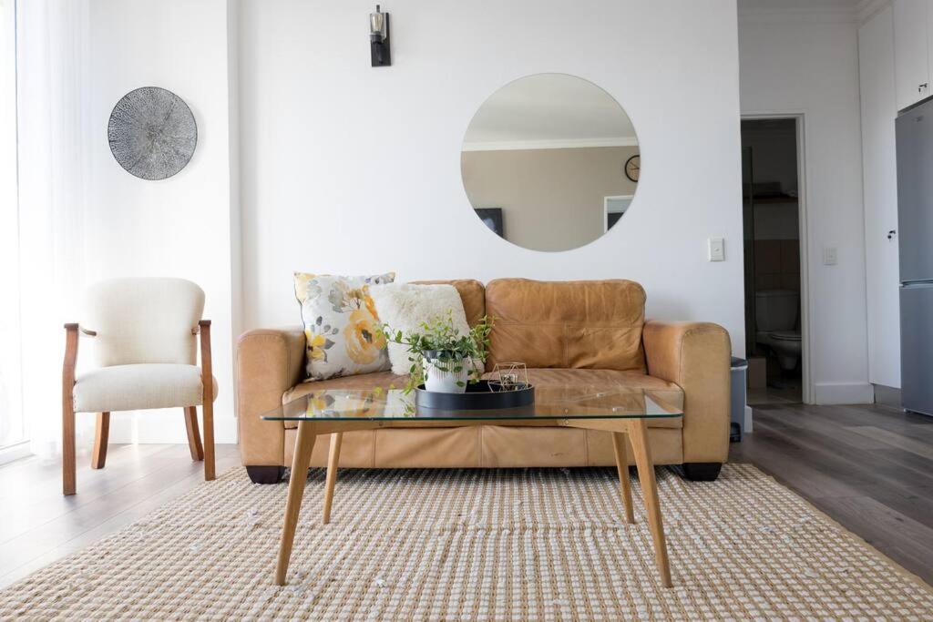 Modern, Trendy And Comfortable 2 Bedroom Apartment In Cape Town Exterior foto