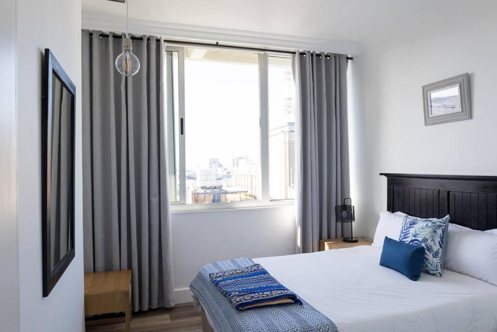 Modern, Trendy And Comfortable 2 Bedroom Apartment In Cape Town Exterior foto