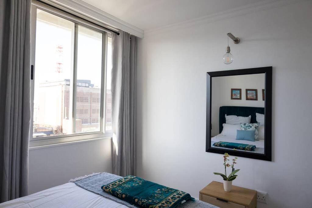 Modern, Trendy And Comfortable 2 Bedroom Apartment In Cape Town Exterior foto