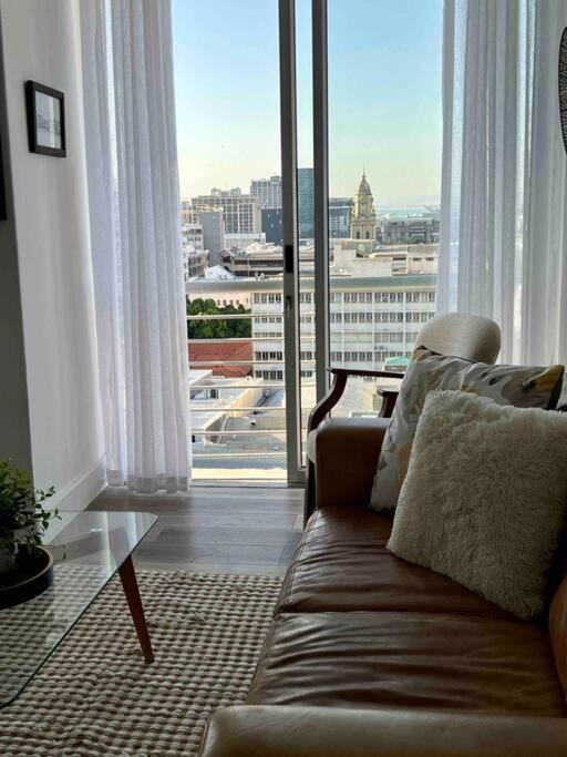 Modern, Trendy And Comfortable 2 Bedroom Apartment In Cape Town Exterior foto